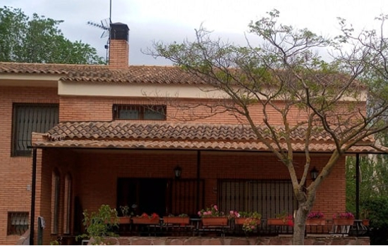 Tejado Residencial o Techo de Teja tipo Sandwich Albero Envejecido con Madera interior Tejado Residencial o Techo de Teja tipo Sandwich Albero Envejecido con Madera interior
